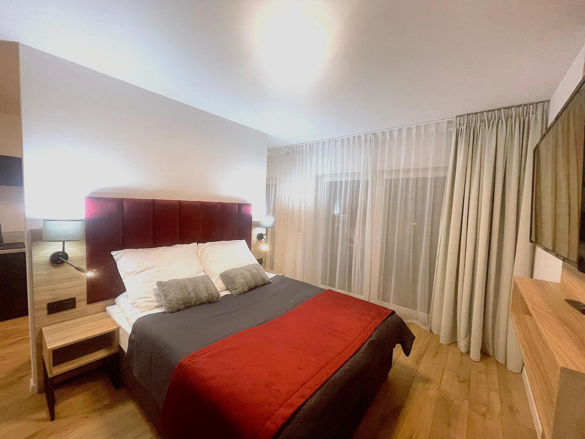 Apartment Premium Atal City Square-Free Parking Space In The Garage Vratislav Exteriér fotografie