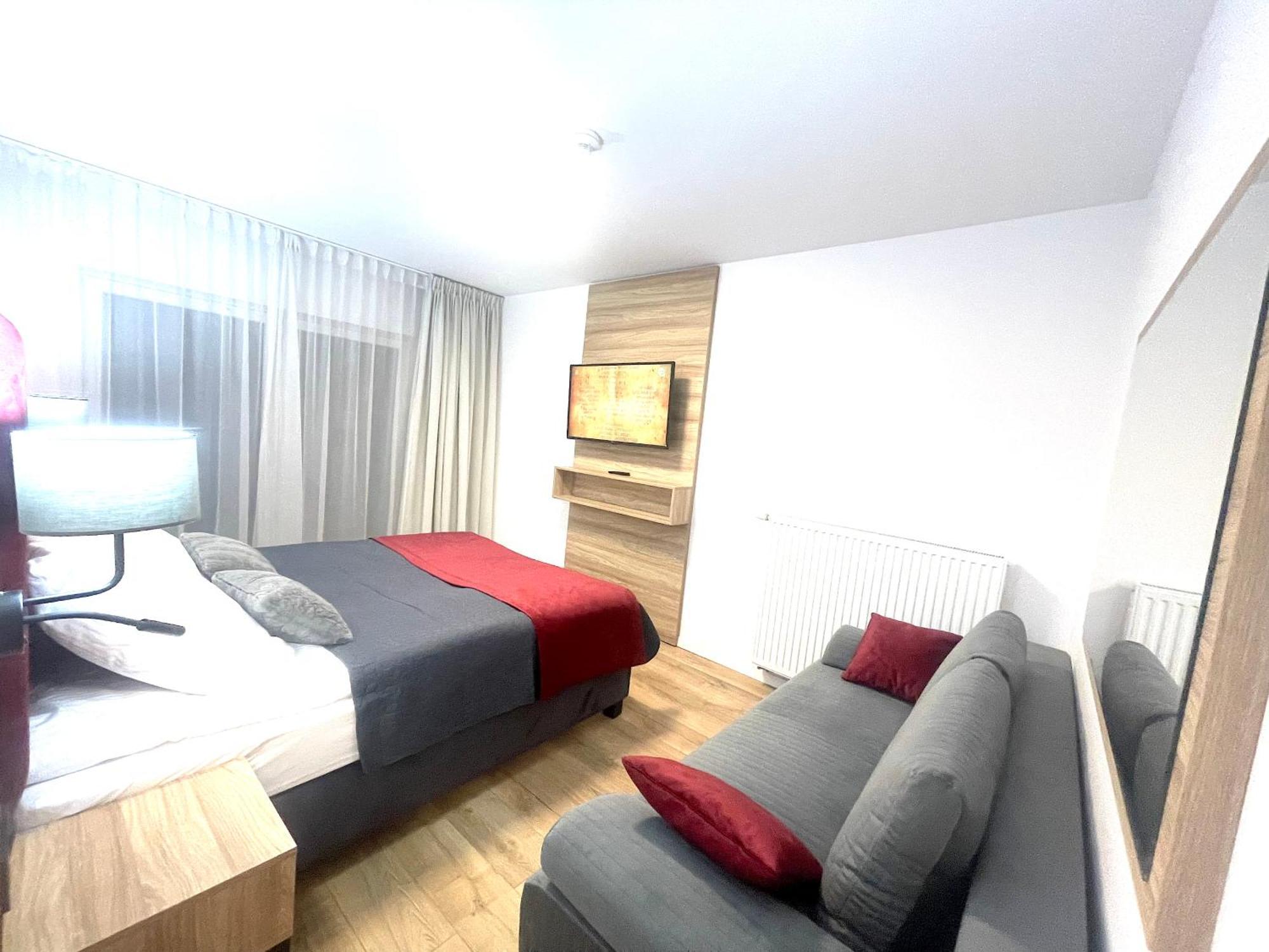 Apartment Premium Atal City Square-Free Parking Space In The Garage Vratislav Exteriér fotografie