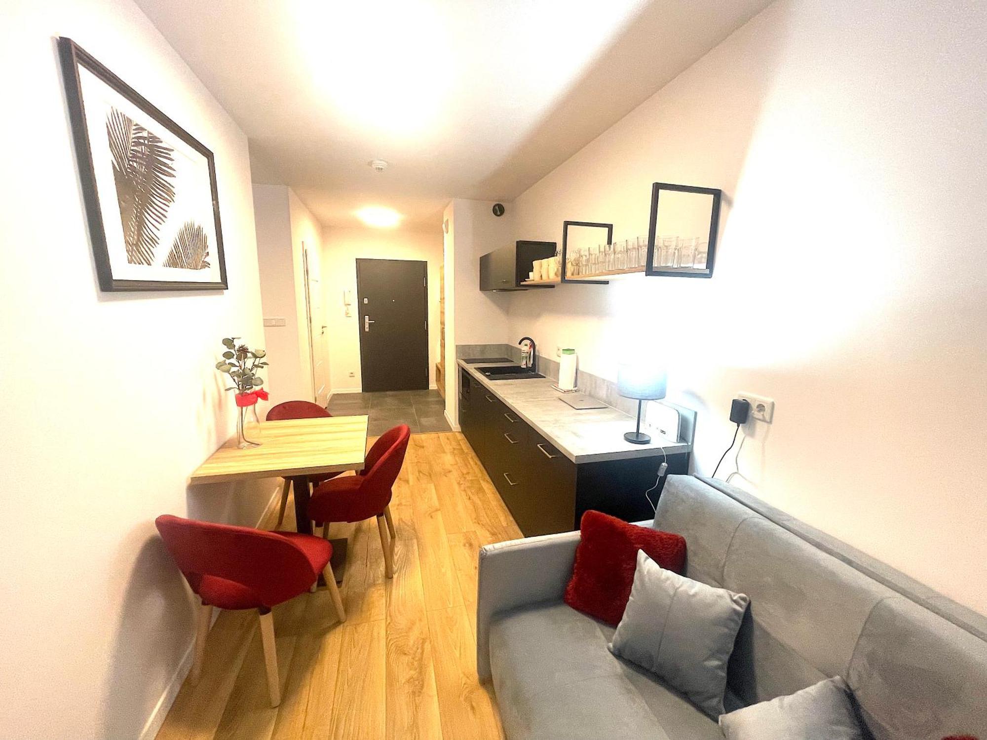 Apartment Premium Atal City Square-Free Parking Space In The Garage Vratislav Exteriér fotografie